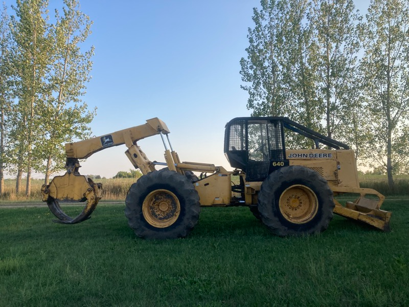 John Deere skidder
