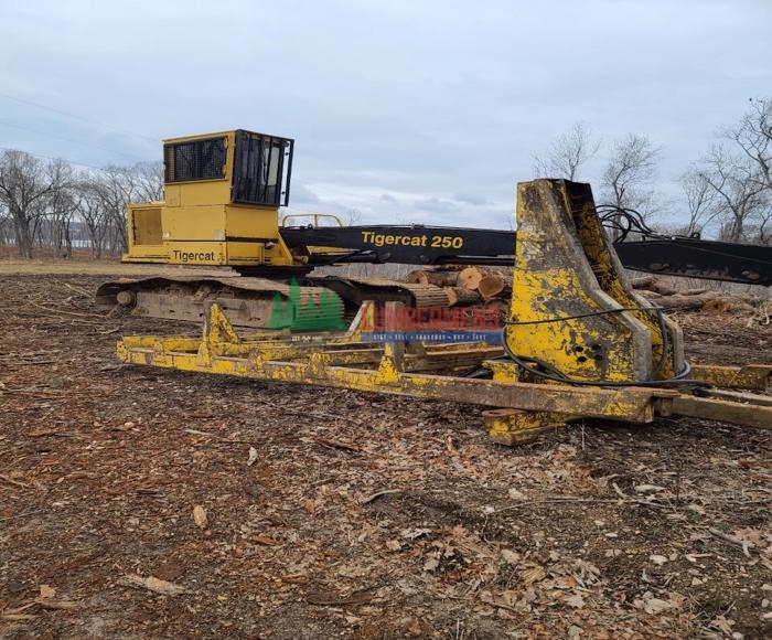 Tigercat 250 Log Loader