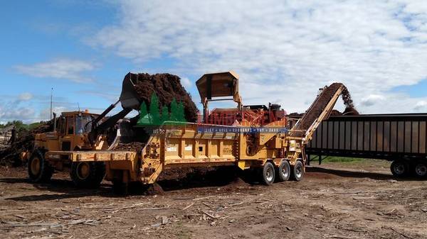 2010 Vermeer HG6000 Horizontal Grinder