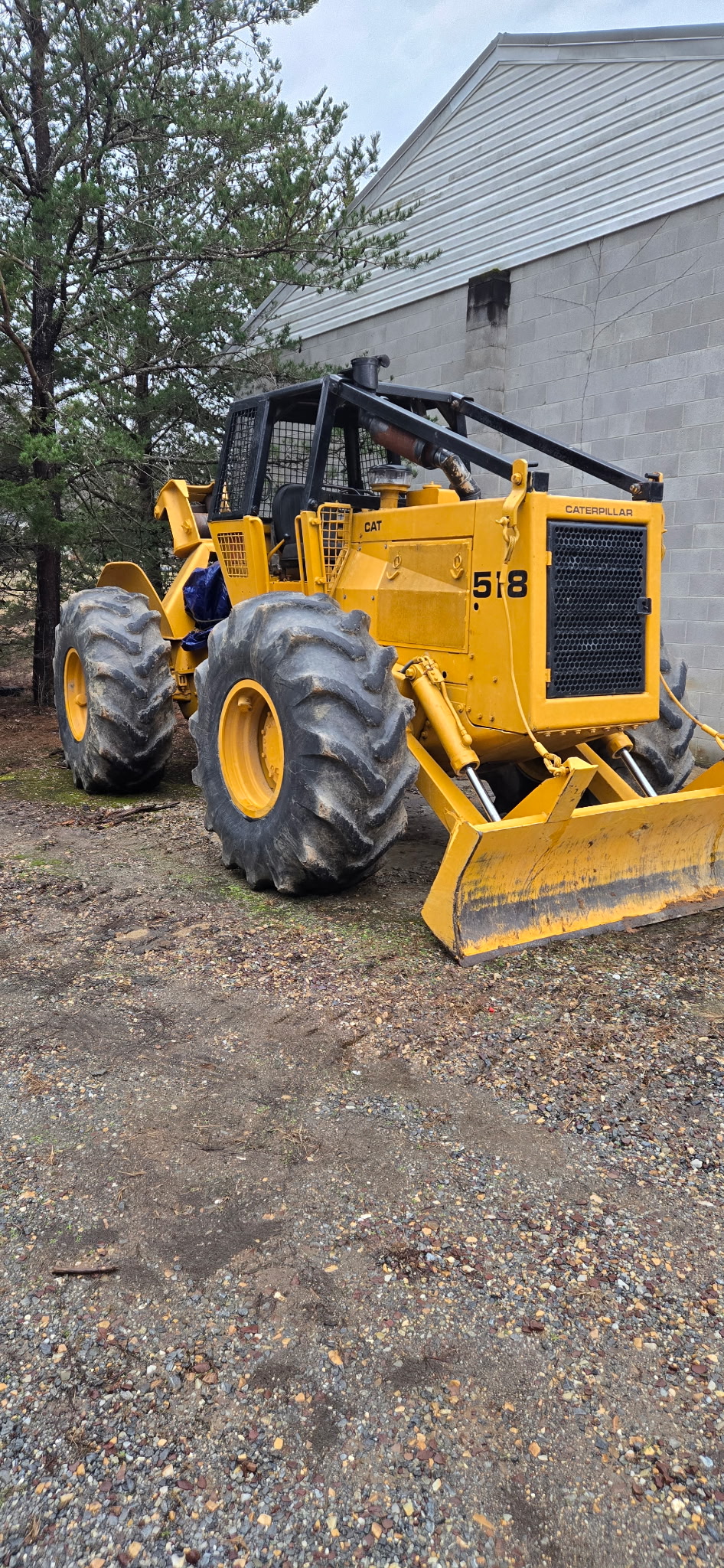 CAT 518 cable skidder (80’s model) 