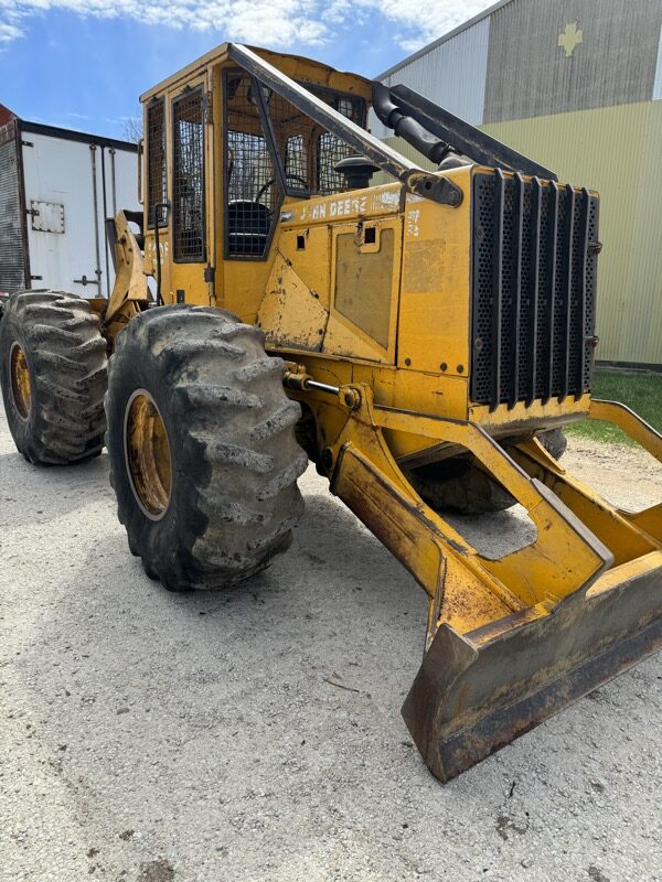 John Deere 540E Cable Skidder