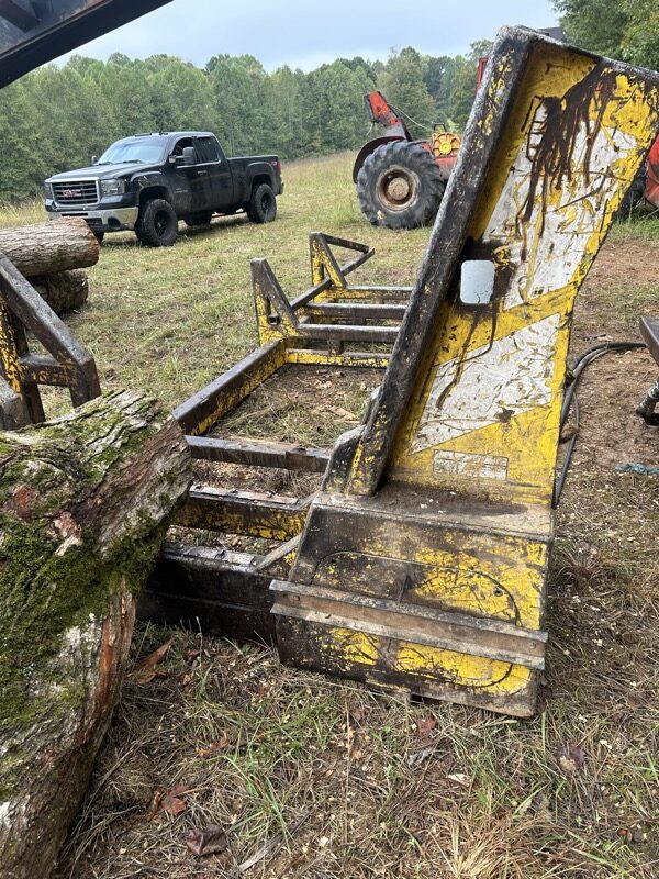Tigercat 230B Log Loader