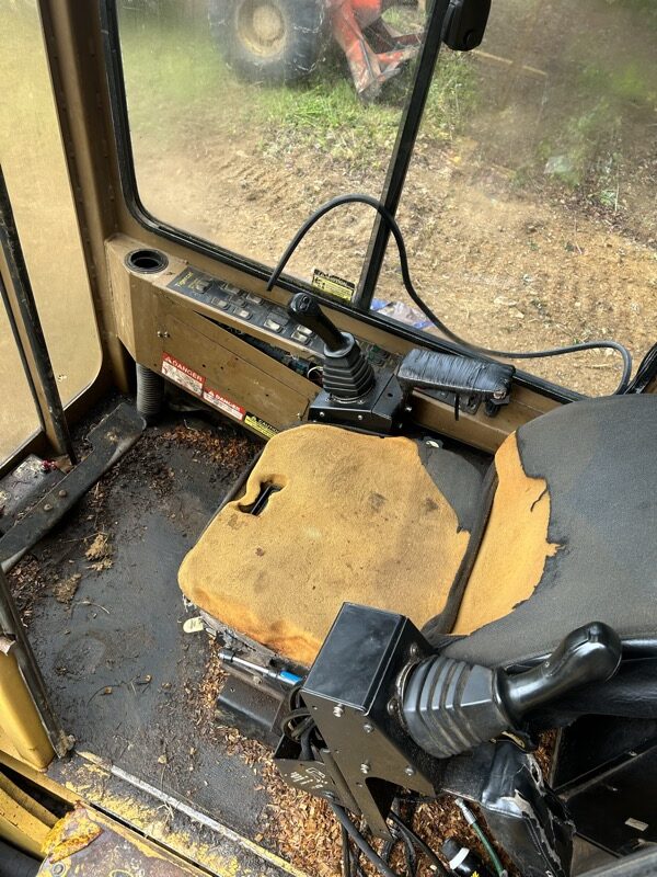 Tigercat 230B Log Loader