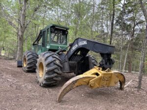 grapple skidder