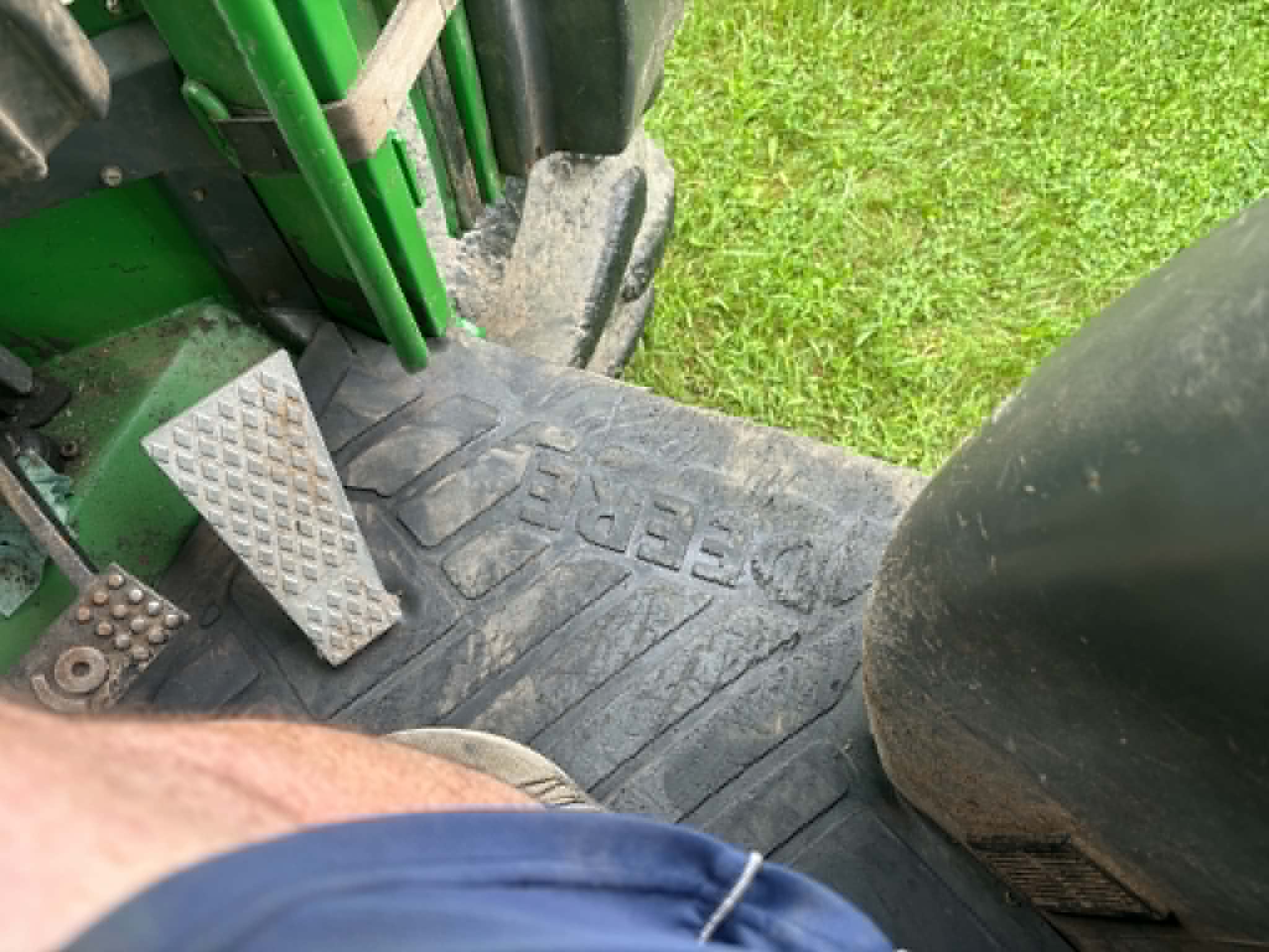 John Deere 548G3 Grapple Skidder