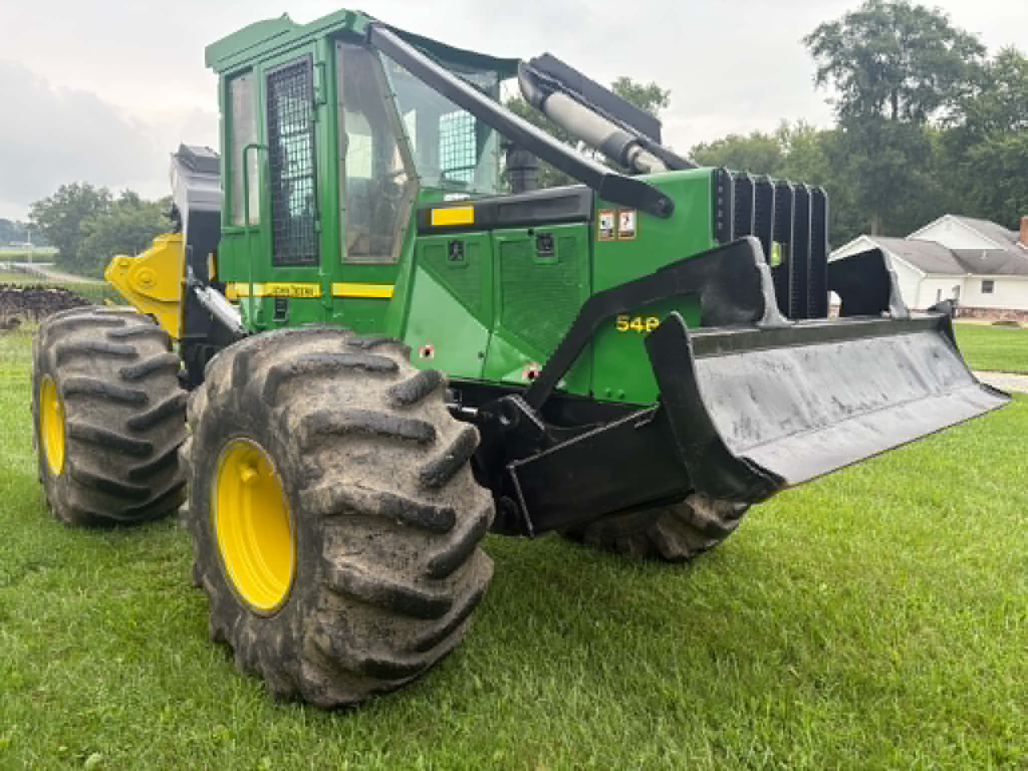 John Deere 548G3 Grapple Skidder