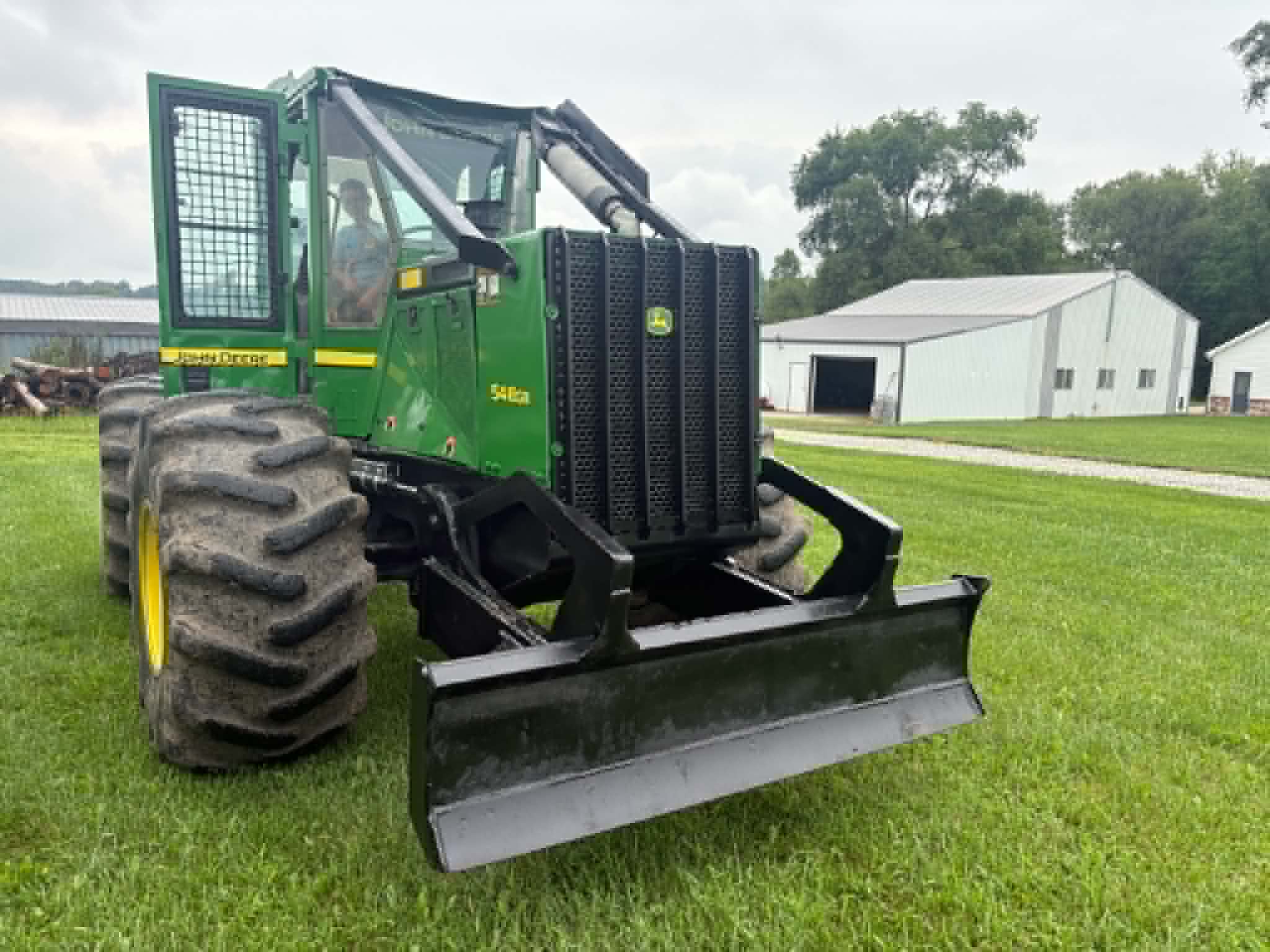 John Deere 548G3 Grapple Skidder